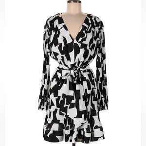 Black and White Abstract Print Dress